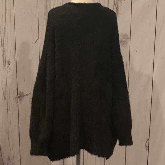 Women’s Red by BKE Cardigan Sweater - Picture 4 of 7